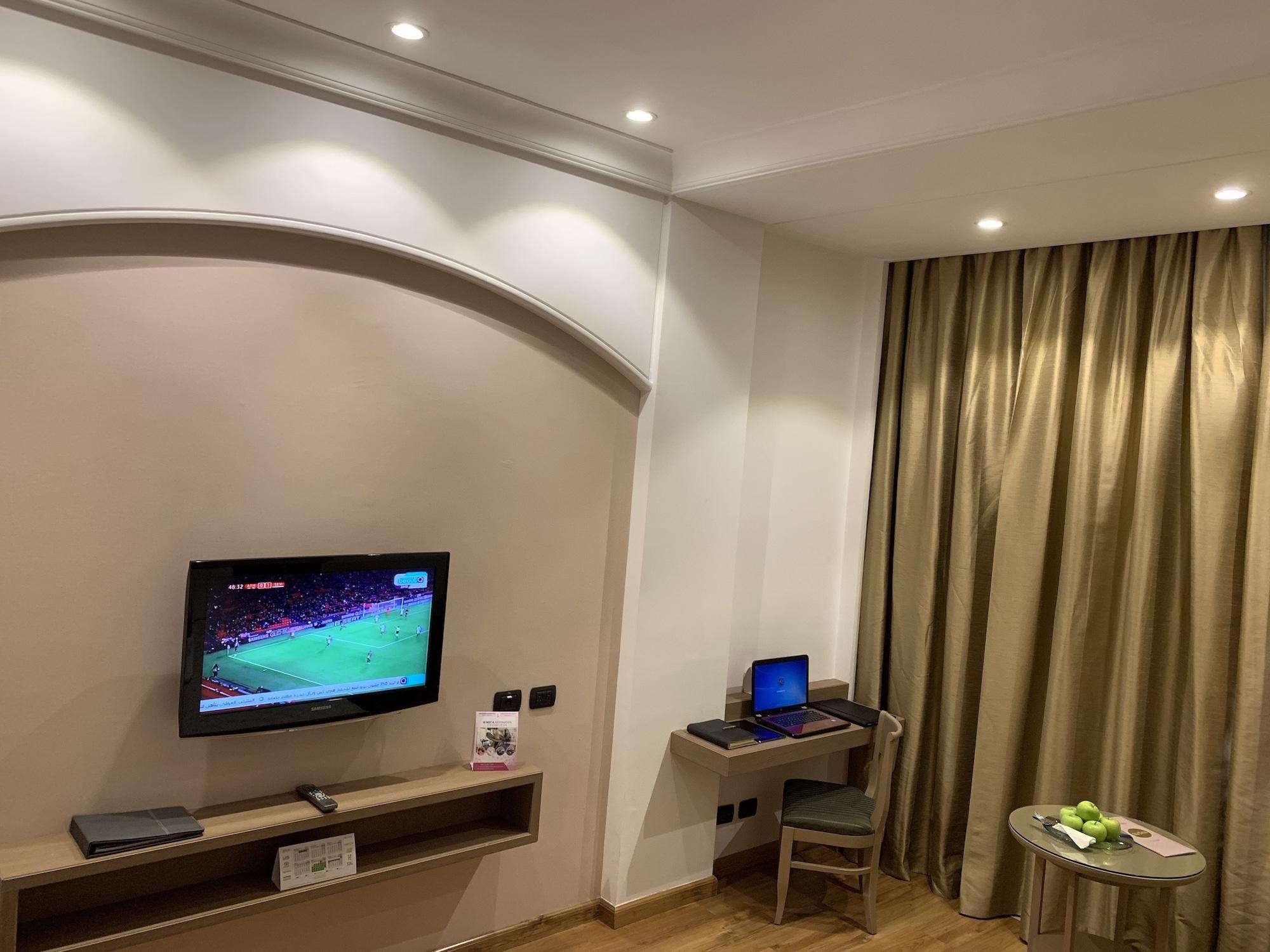 Carlton Al Moaibed Hotel Dammam Exterior photo A room at the hotel