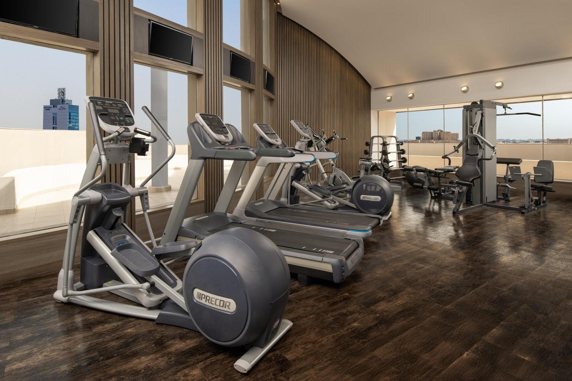 Carlton Al Moaibed Hotel Dammam Exterior photo A typical gym