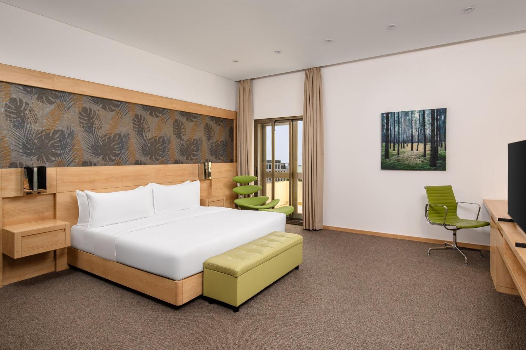 Carlton Al Moaibed Hotel Dammam Exterior photo A room at the hotel