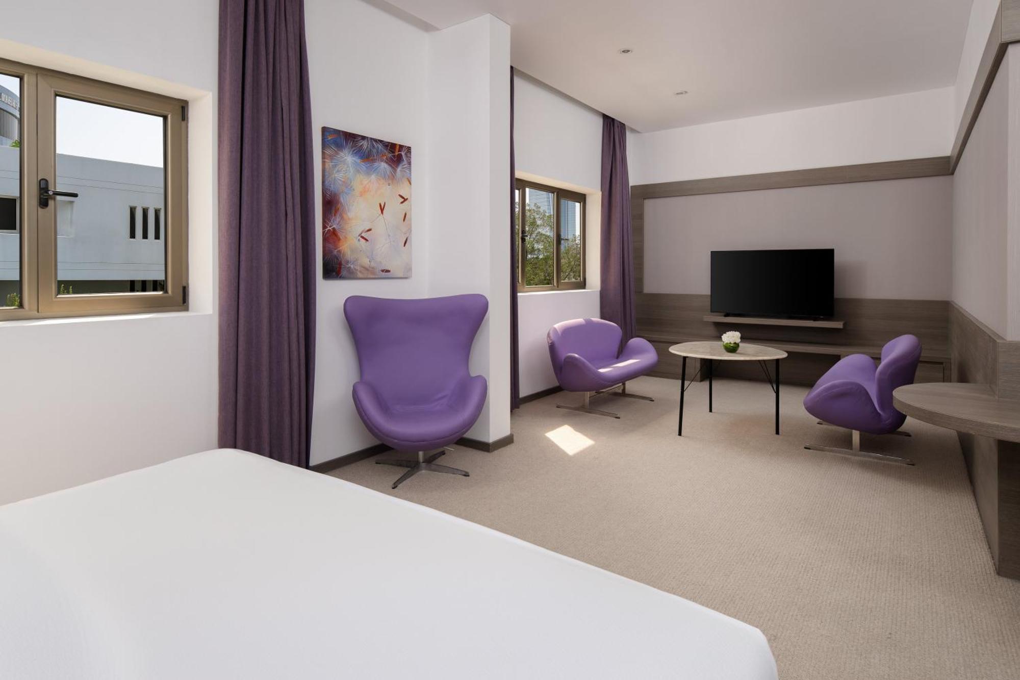 Carlton Al Moaibed Hotel Dammam Exterior photo Suite